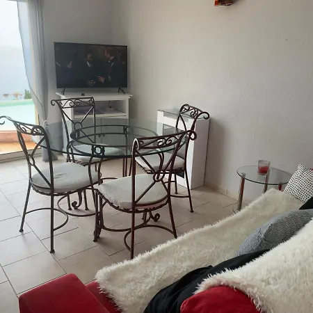 Del Mar Villa *